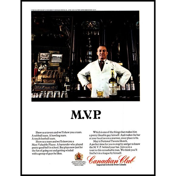 1971 Canadian Club Whisky Whiskey Vintage Print Ad Bartender Tavern Wall Art - Picture 1 of 1